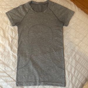 SWIFTLY TECH SHORT-SLEEVE SHIRT 2.0